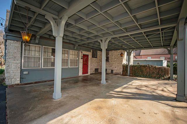 1100 E University Street, Springfield, MO 65807