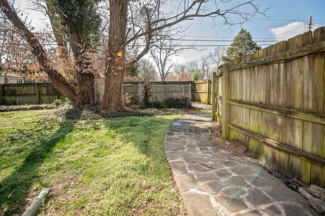 1100 E University Street, Springfield, MO 65807