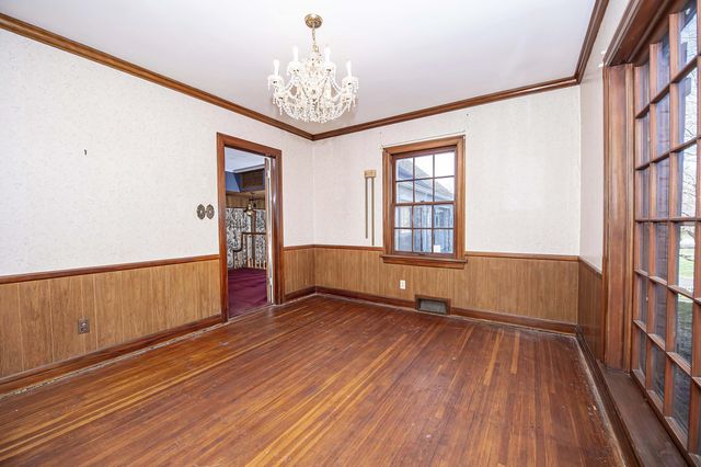 1100 E University Street, Springfield, MO 65807