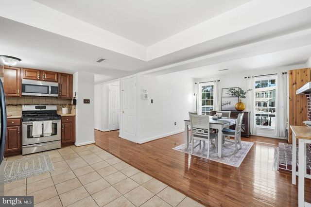 13709 PALM RD, Woodbridge, VA 22193