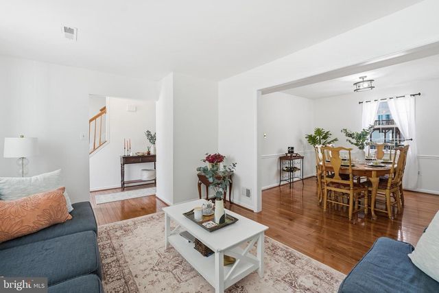 13709 PALM RD, Woodbridge, VA 22193