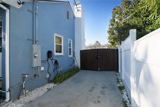 1660 Wagner St, Pasadena, CA 91106