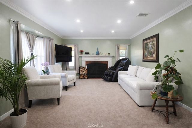 1660 Wagner St, Pasadena, CA 91106