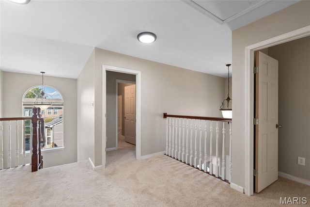 1514 Laurel Bluffs, Hazelwood, MO 63042