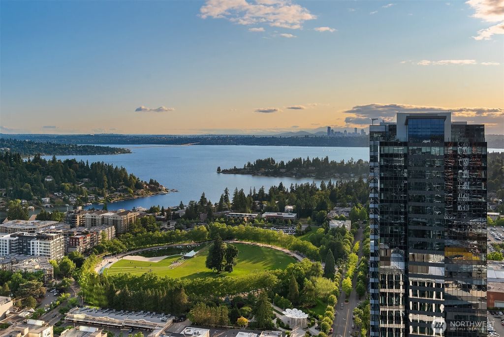 10700 NE 4th Street #4202, Bellevue, WA 98004