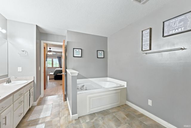 5305 Myanna Lane, Fort Wayne, IN 46835