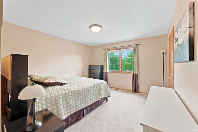 5305 Myanna Lane, Fort Wayne, IN 46835