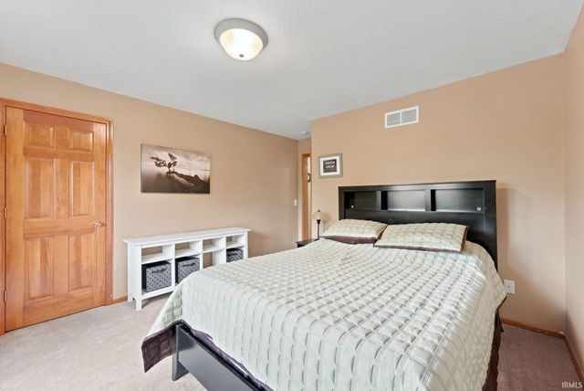 5305 Myanna Lane, Fort Wayne, IN 46835