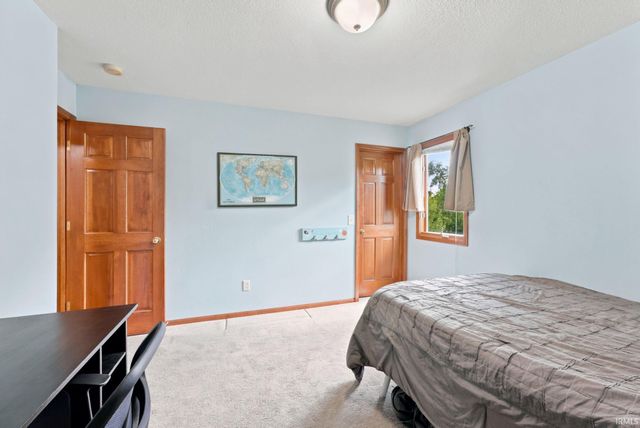 5305 Myanna Lane, Fort Wayne, IN 46835
