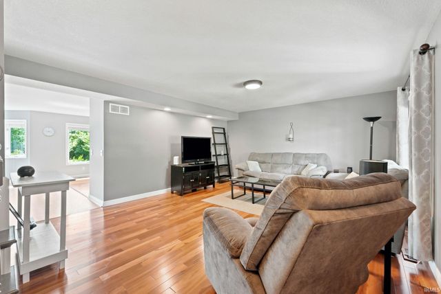 5305 Myanna Lane, Fort Wayne, IN 46835