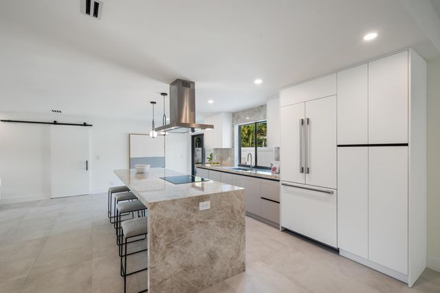 2050 Isabel Oeste Road, Boca Raton, FL 33486