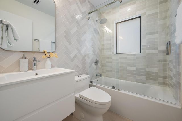 2050 Isabel Oeste Road, Boca Raton, FL 33486