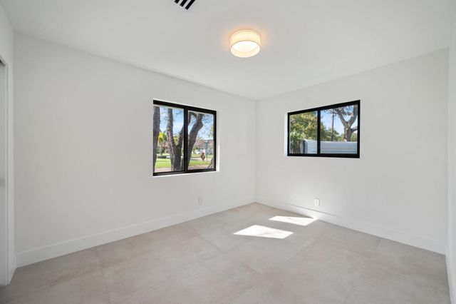 2050 Isabel Oeste Road, Boca Raton, FL 33486