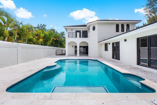 2050 Isabel Oeste Road, Boca Raton, FL 33486