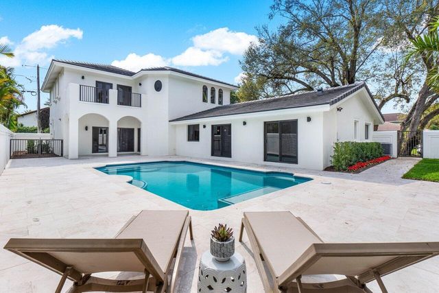 2050 Isabel Oeste Road, Boca Raton, FL 33486