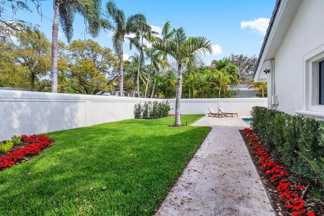 2050 Isabel Oeste Road, Boca Raton, FL 33486