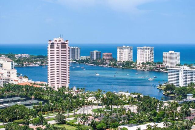 2050 Isabel Oeste Road, Boca Raton, FL 33486
