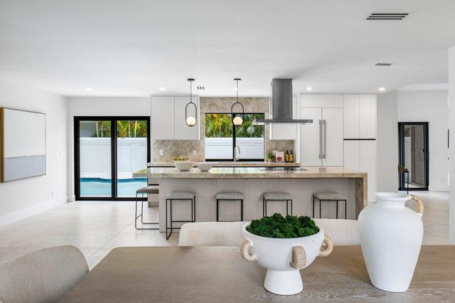 2050 Isabel Oeste Road, Boca Raton, FL 33486