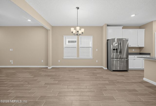 911 COLON Lane, Jacksonville, FL 32218