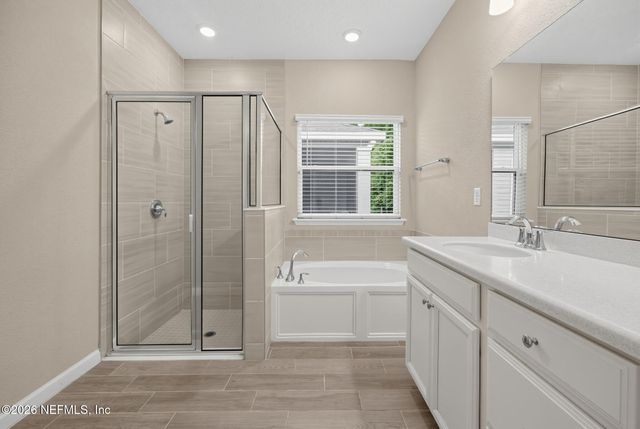 911 COLON Lane, Jacksonville, FL 32218