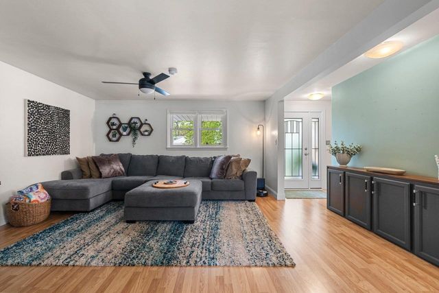 544 HILLTOP DRIVE, Green Bay, WI 54301