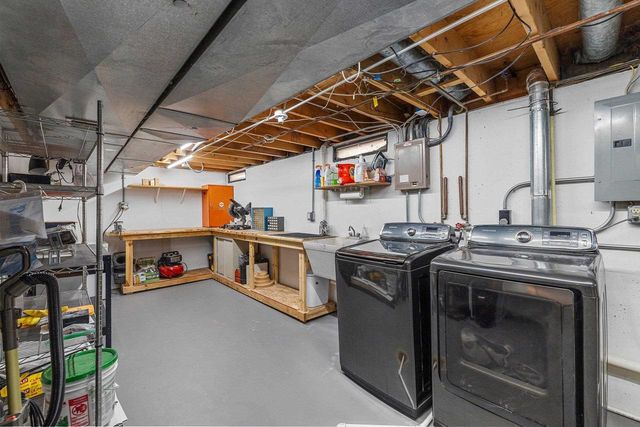 544 HILLTOP DRIVE, Green Bay, WI 54301