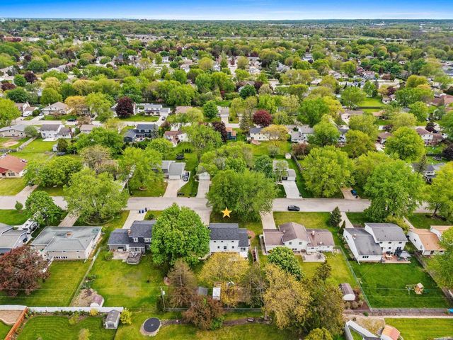 544 HILLTOP DRIVE, Green Bay, WI 54301