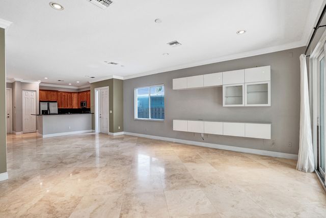 850 SW 11th Court 850, Fort Lauderdale, FL 33315