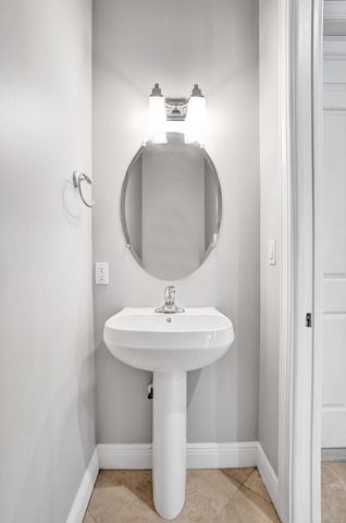 850 SW 11th Court 850, Fort Lauderdale, FL 33315