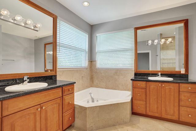 850 SW 11th Court 850, Fort Lauderdale, FL 33315