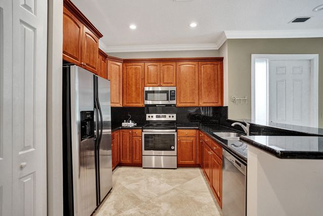 850 SW 11th Court 850, Fort Lauderdale, FL 33315