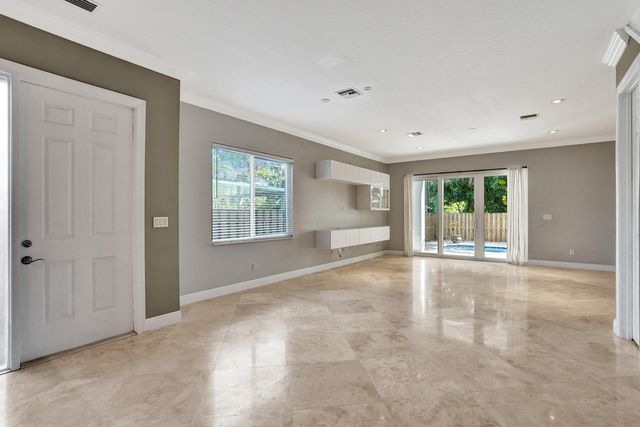 850 SW 11th Court 850, Fort Lauderdale, FL 33315