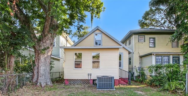 513 E 36th Street, Savannah, GA 31401