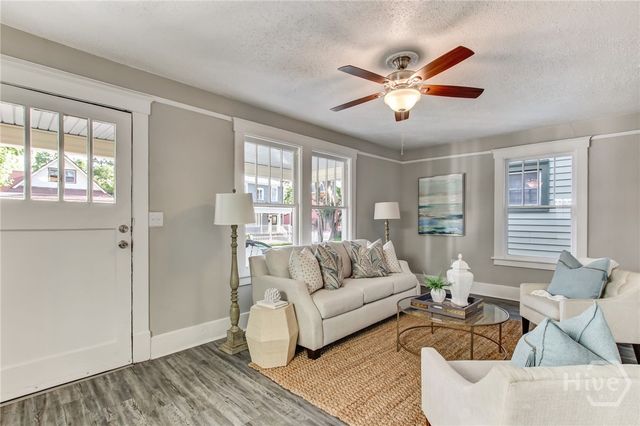 513 E 36th Street, Savannah, GA 31401