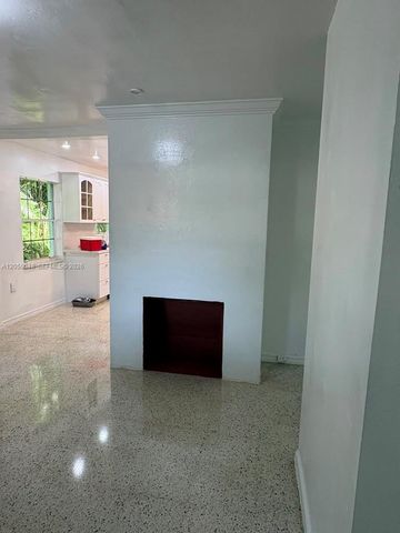475 NE 164th Street, Miami, FL 33162