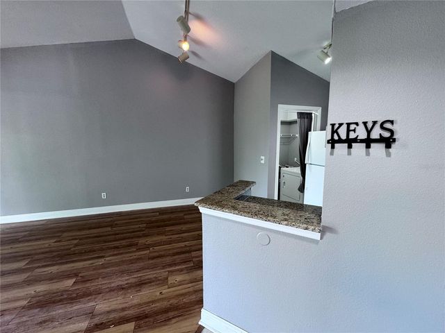 1916 LAKE ATRIUMS CIRCLE 33, Orlando, FL 32839
