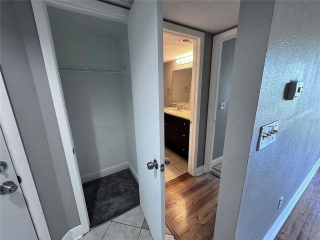 1916 LAKE ATRIUMS CIRCLE 33, Orlando, FL 32839