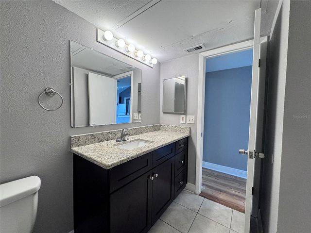 1916 LAKE ATRIUMS CIRCLE 33, Orlando, FL 32839