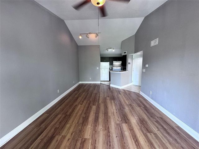 1916 LAKE ATRIUMS CIRCLE 33, Orlando, FL 32839