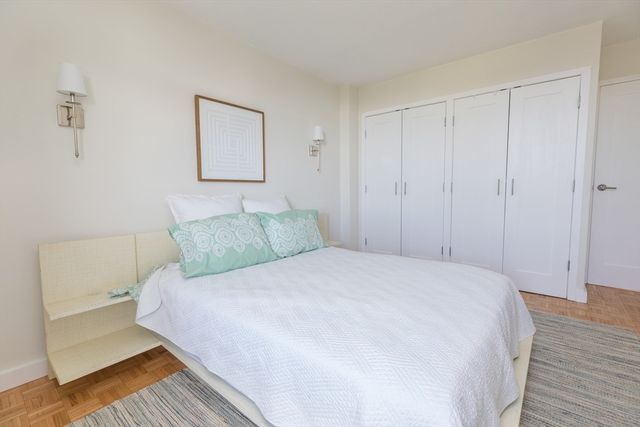 19 Winchester St 711, Brookline, MA 02446