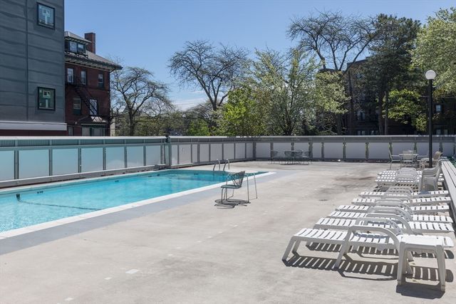 19 Winchester St 711, Brookline, MA 02446