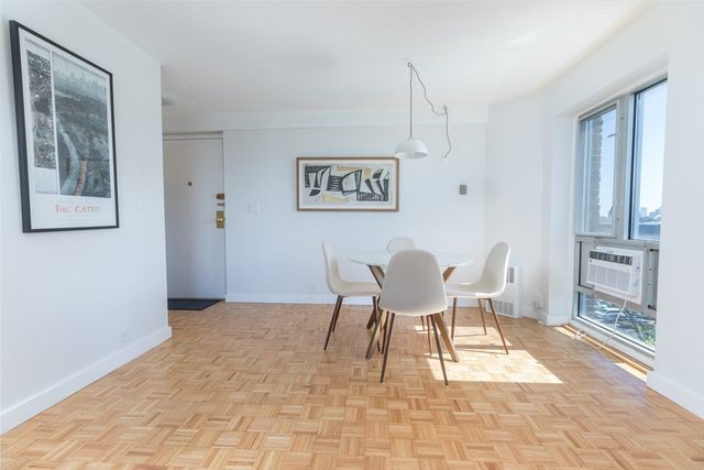 19 Winchester St 711, Brookline, MA 02446