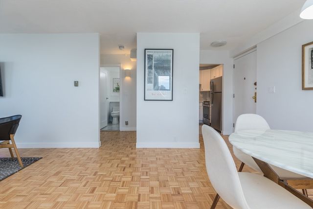 19 Winchester St 711, Brookline, MA 02446