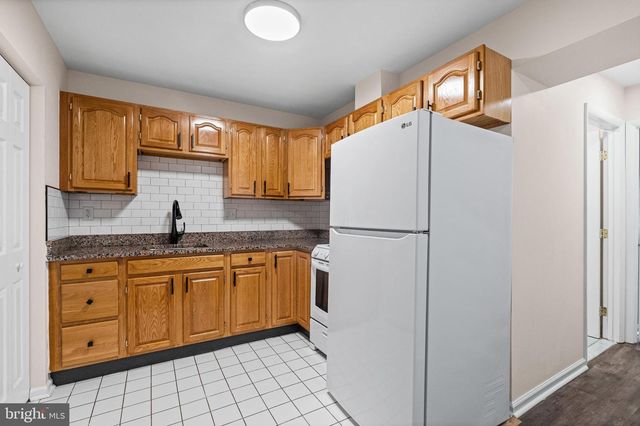 2217 LINDEN AVE, Baltimore, MD 21217