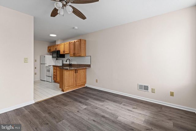 2217 LINDEN AVE, Baltimore, MD 21217