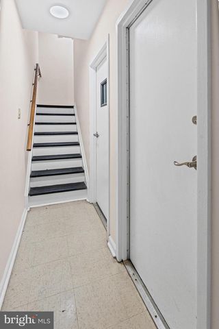 2217 LINDEN AVE, Baltimore, MD 21217