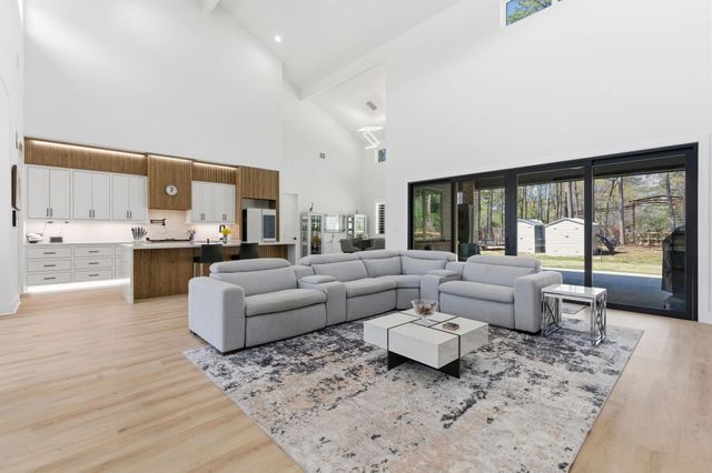 19918 Live Oak Bend, Magnolia, TX 77355