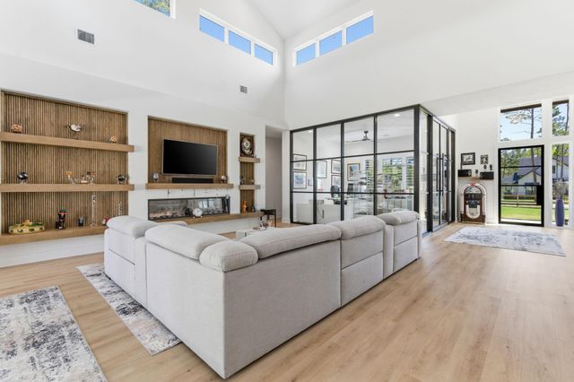 19918 Live Oak Bend, Magnolia, TX 77355