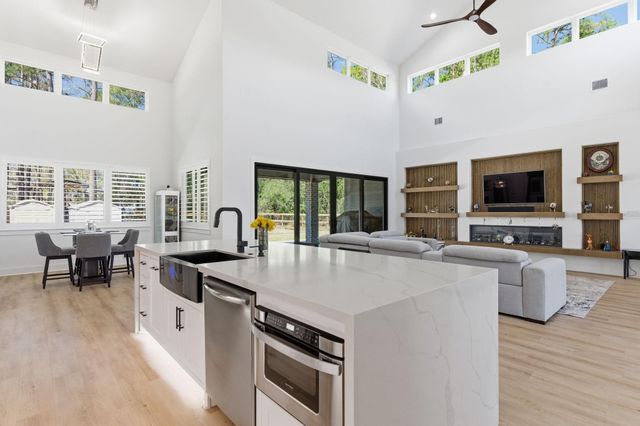 19918 Live Oak Bend, Magnolia, TX 77355