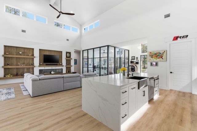 19918 Live Oak Bend, Magnolia, TX 77355